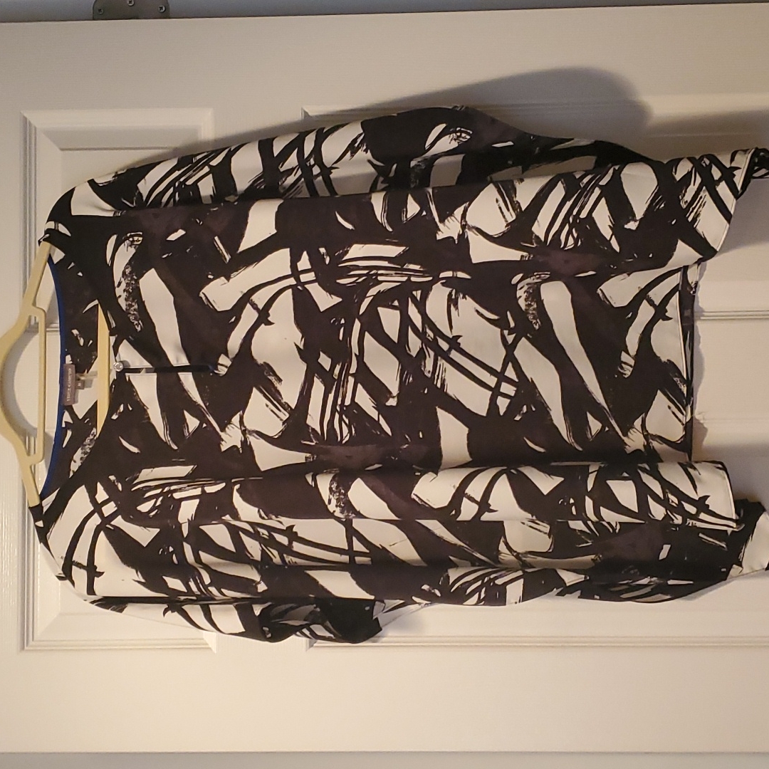 Vince Camuto Black & White Poncho Top